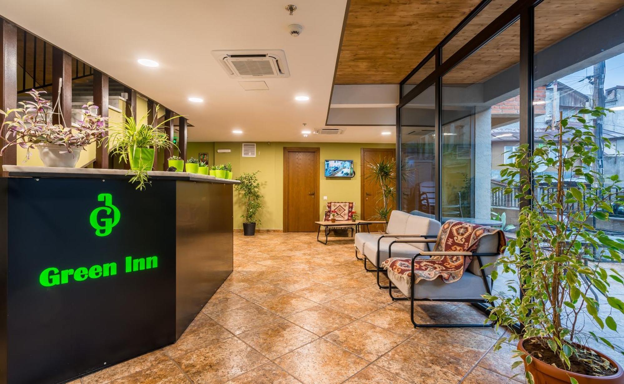 Green Inn Hotel ティビリシ エクステリア 写真
