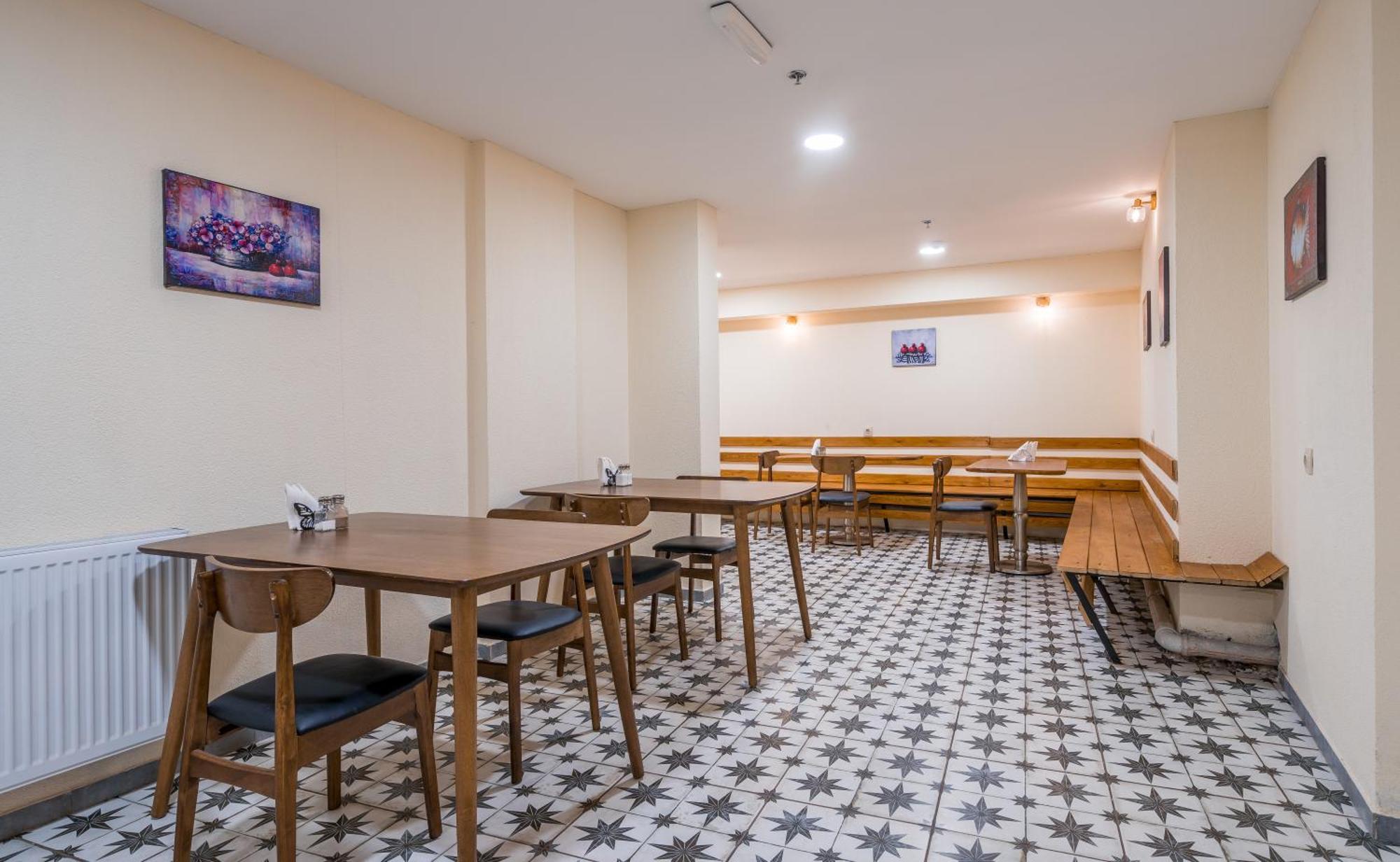 Green Inn Hotel ティビリシ エクステリア 写真