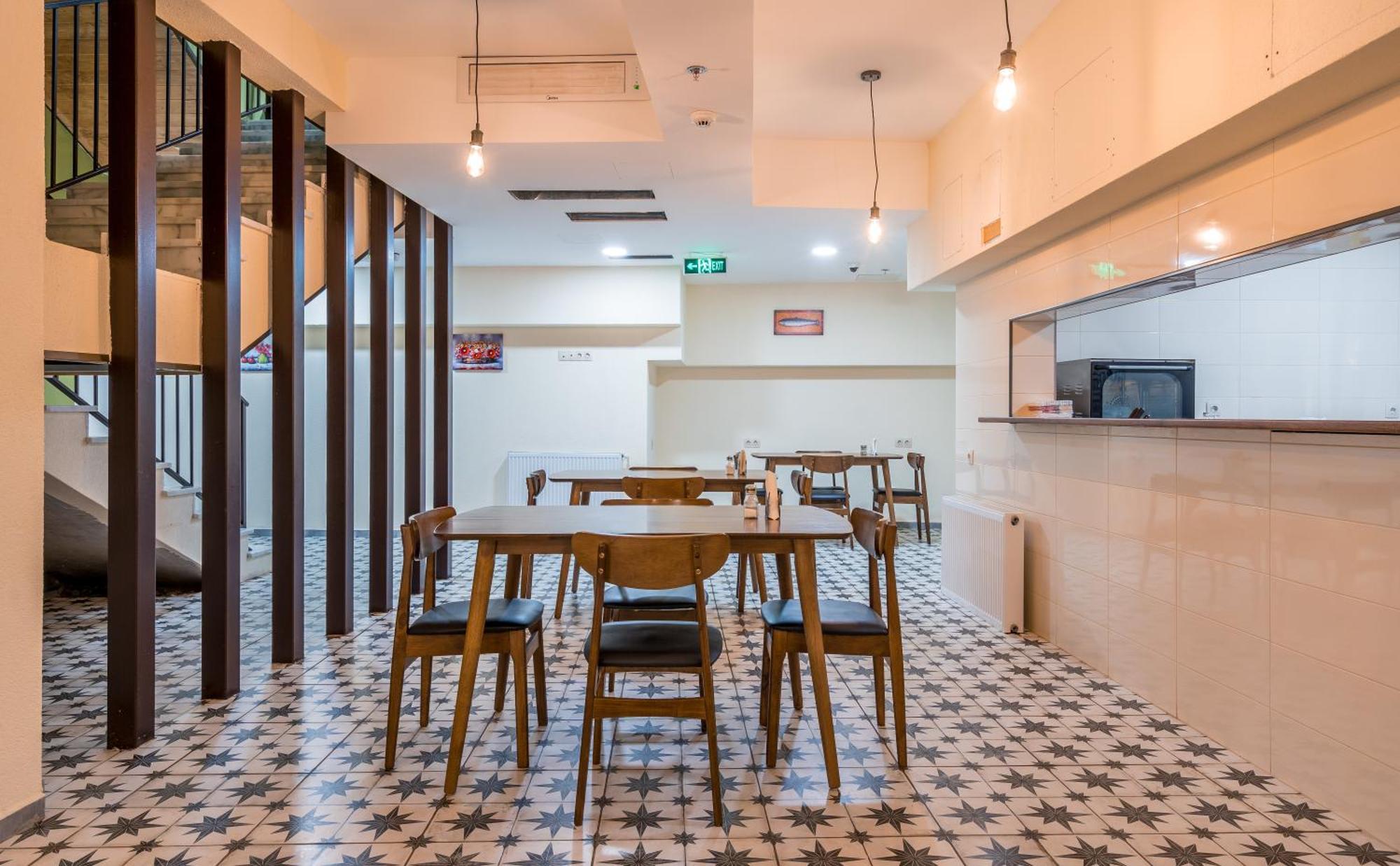 Green Inn Hotel ティビリシ エクステリア 写真