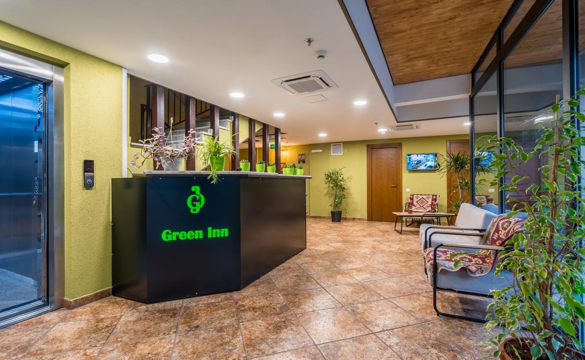 Green Inn Hotel ティビリシ エクステリア 写真
