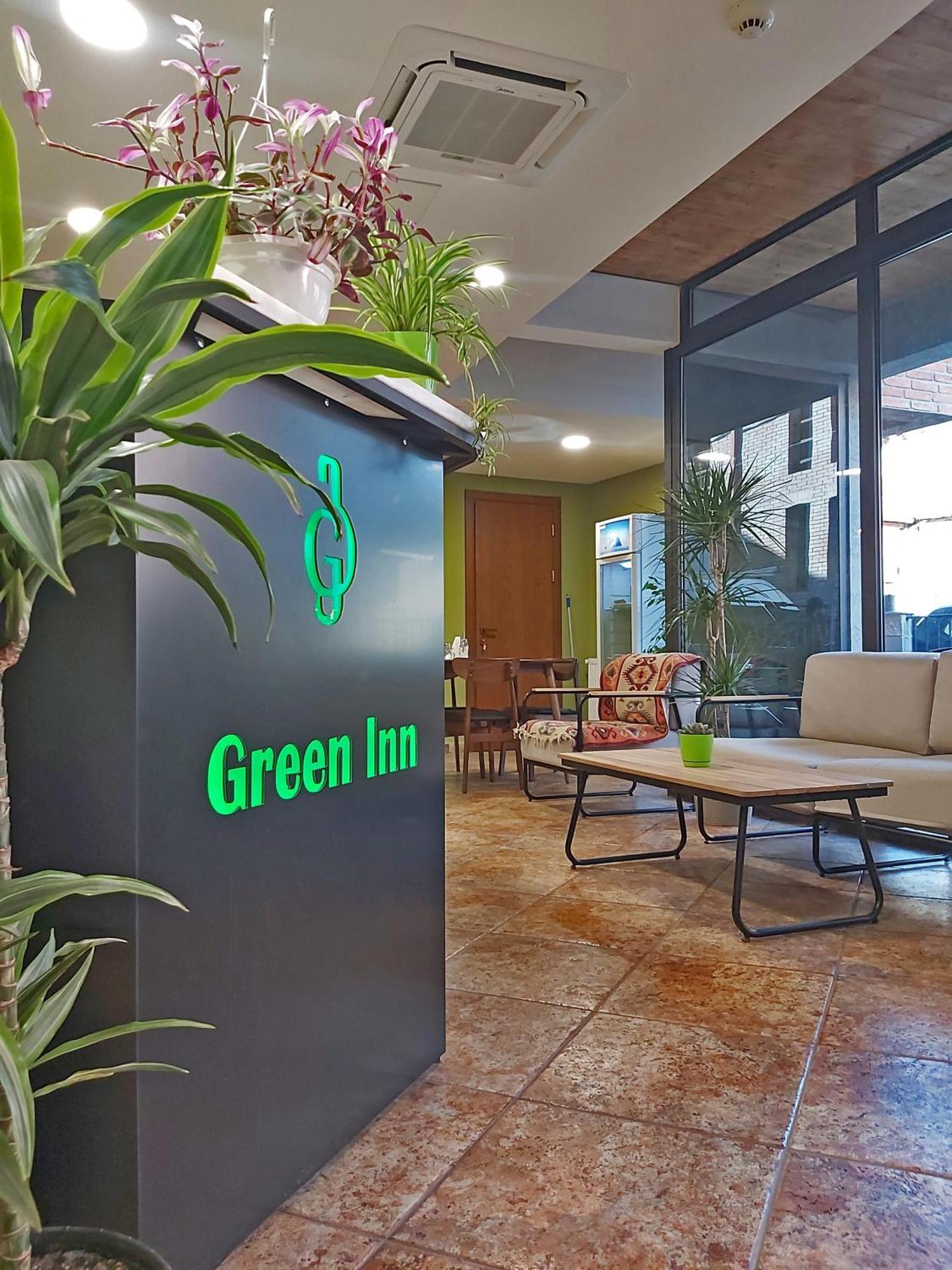 Green Inn Hotel ティビリシ エクステリア 写真